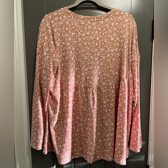 Cotton Bleu boutique shirt, rust color, white pattern, NWT, Size M - Picture 2 of 5